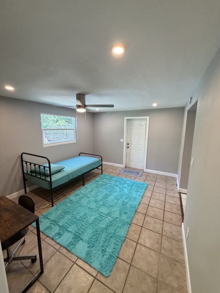 2301 Trelain Dr. S REAR UNIT - Photo 6 of 19