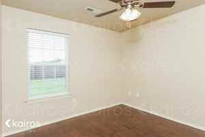 3894 E Thomas St #B - Photo 7 of 11