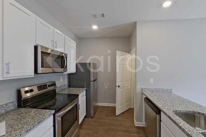 117 Dudley Way Sw - Photo 5 of 22