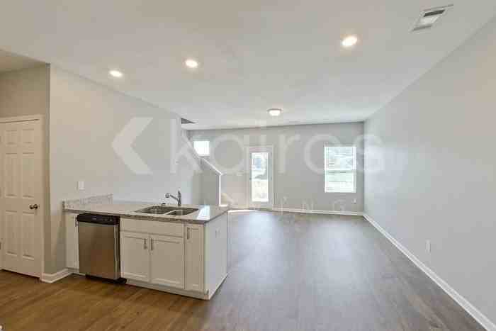 117 Dudley Way Sw - Photo 7 of 22