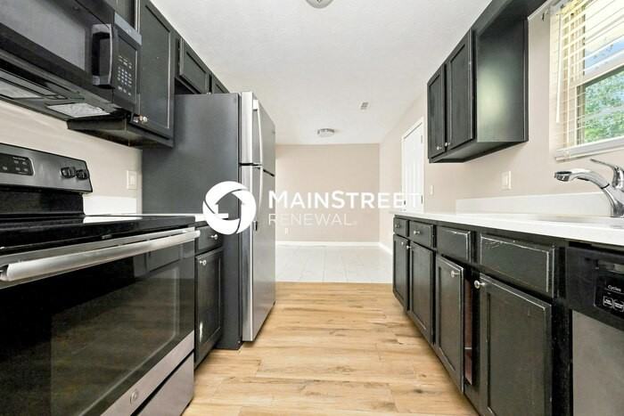3068 Brook Ln - Photo 5 of 18