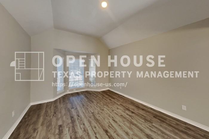 2725 Crepe Myrtle Dr - Photo 6 of 23