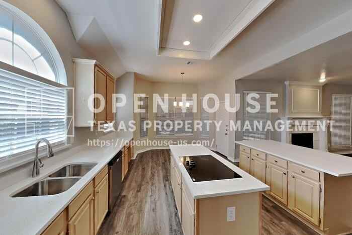 2725 Crepe Myrtle Dr - Photo 7 of 23