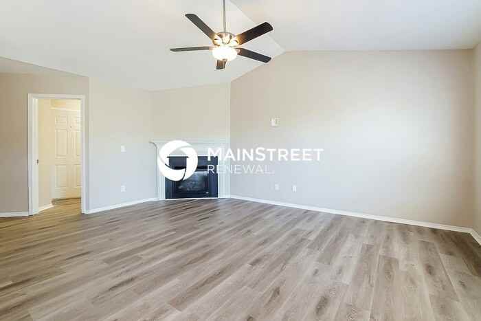 1005 Narcissus Ct - Photo 4 of 16