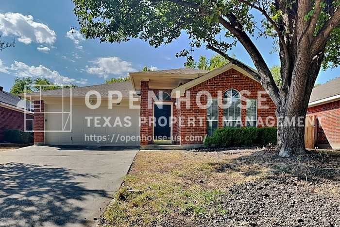 629 Forest Oaks Dr