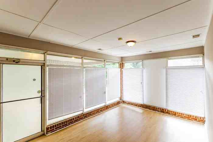 6655 Goodwin Rd - Photo 6 of 13