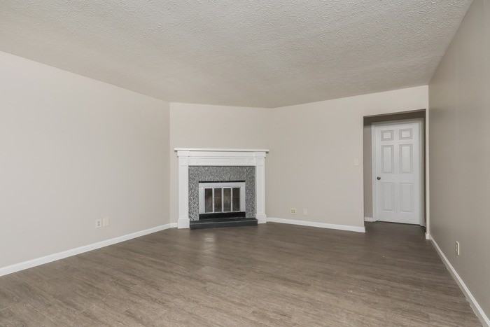 45 Graham Dr - Photo 2 of 13