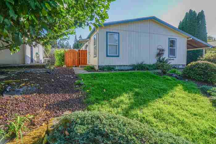 14605 Ne 52nd Cir - Photo 3 of 38