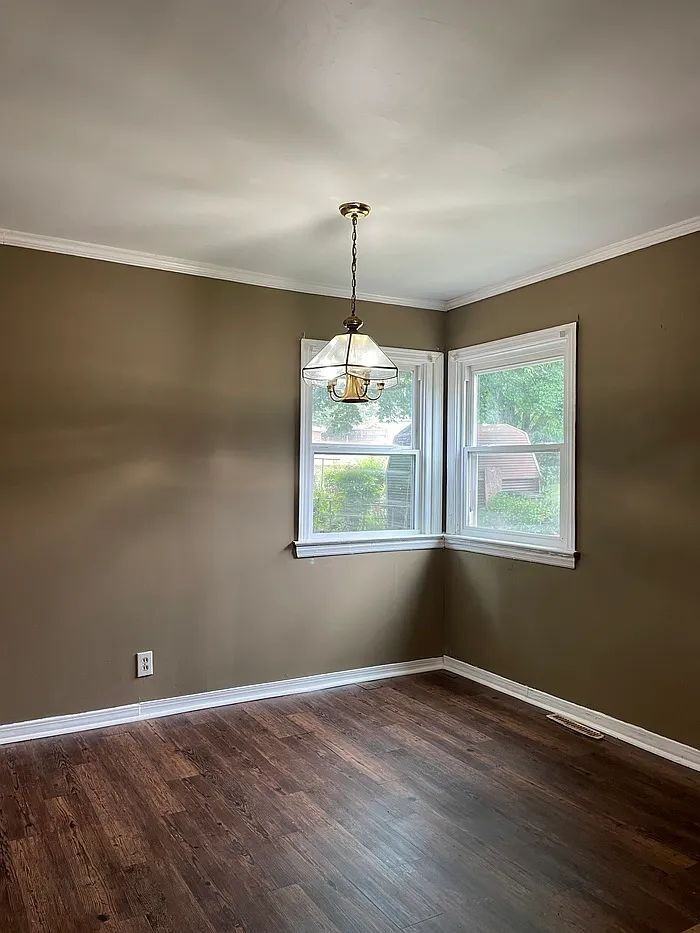 16 Morningside Dr - Photo 2 of 13