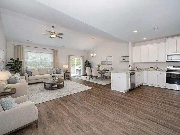 485 Access Dr - Photo 2 of 15