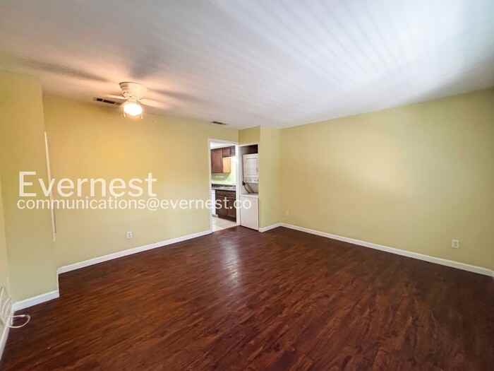 710 E Dean Keeton St #104 - Photo 4 of 14