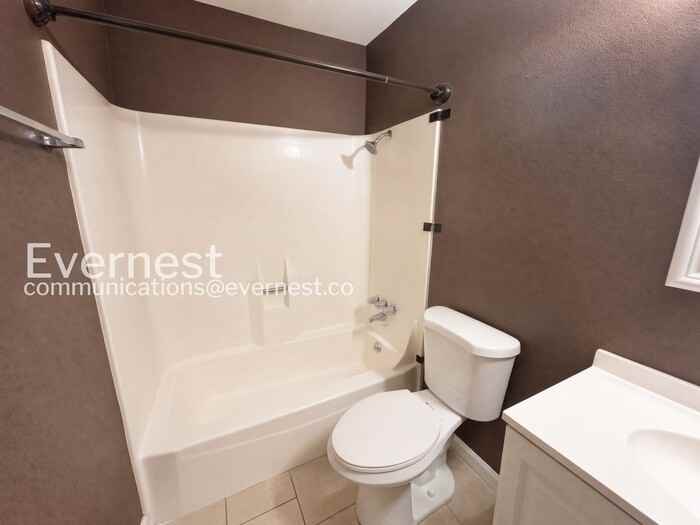 710 E Dean Keeton St #104 - Photo 6 of 14