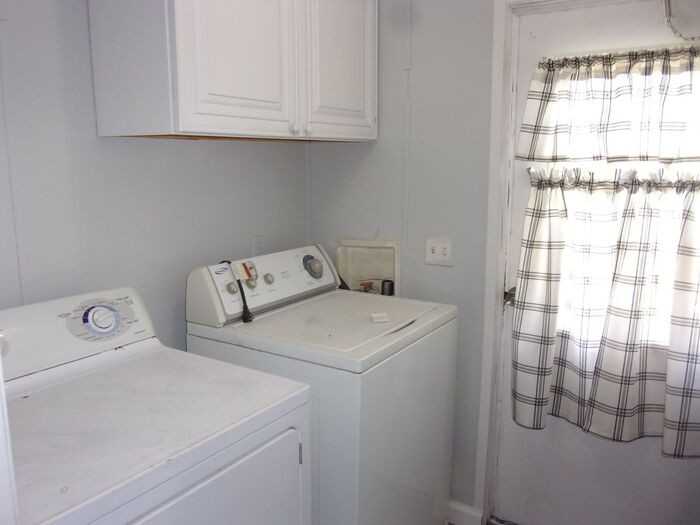 314 Clayton Ave - Photo 7 of 13