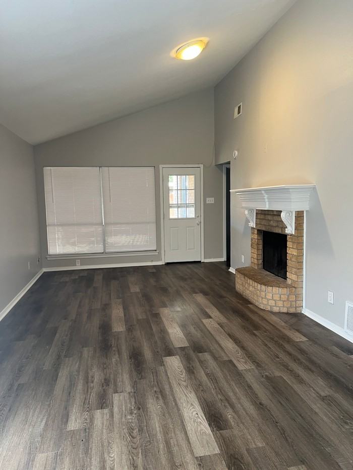 2602 Saint George Pl - Photo 3 of 14