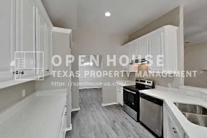 8725 Creede Trl - Photo 6 of 21