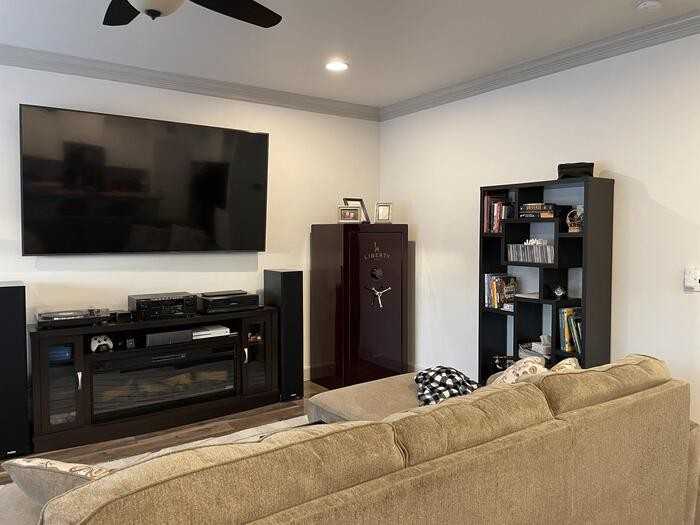1227 N Silvercrest Dr - Photo 7 of 50