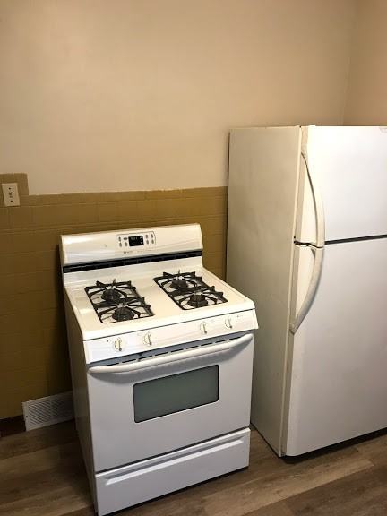 4242 Girard Ave N - Photo 3 of 17