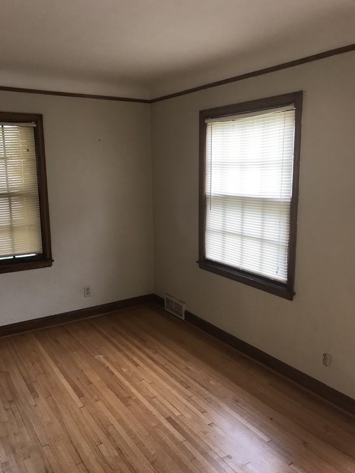 4242 Girard Ave N - Photo 4 of 17