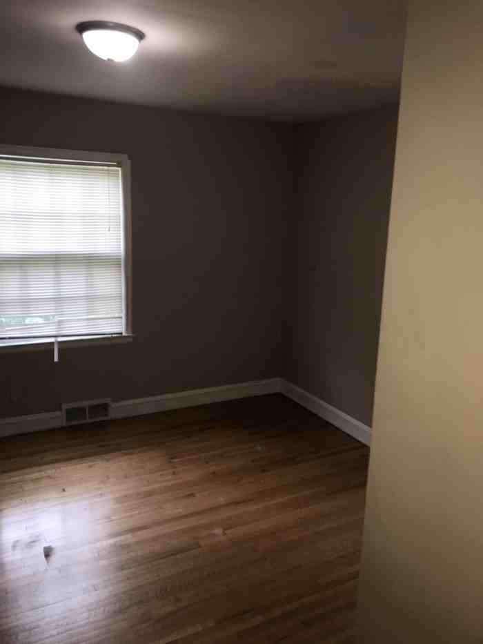 4242 Girard Ave N - Photo 5 of 17