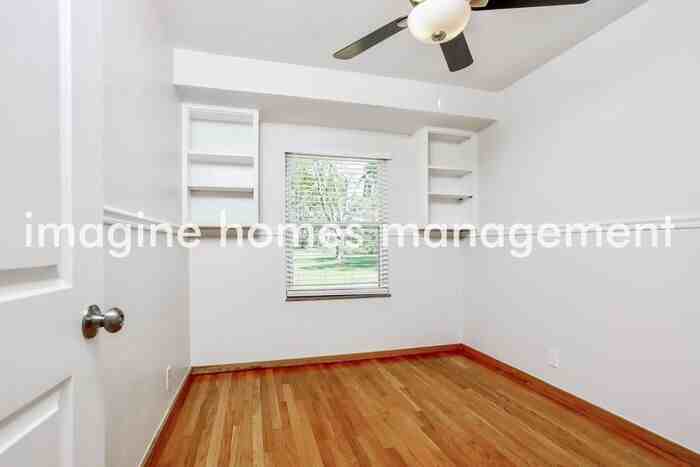 8418 Hampstead Dr - Photo 7 of 13
