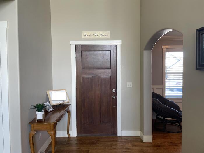 1881 S Prairie Pond Rd - Photo 2 of 31