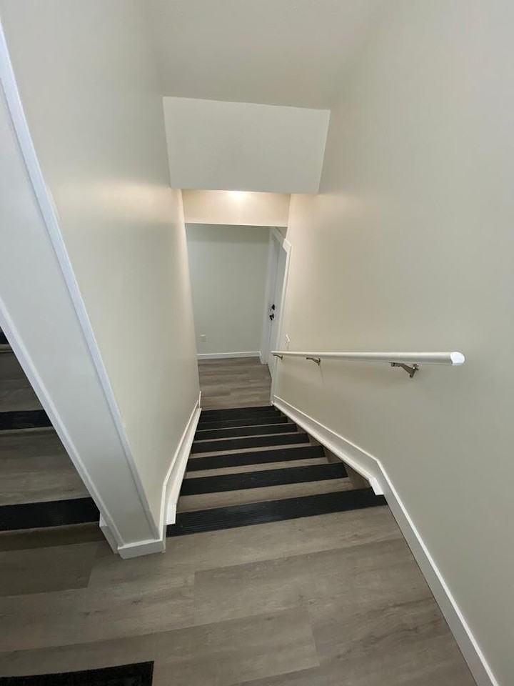1332 157 St Sw - Photo 2 of 29
