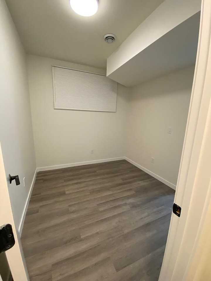1332 157 St Sw - Photo 6 of 29