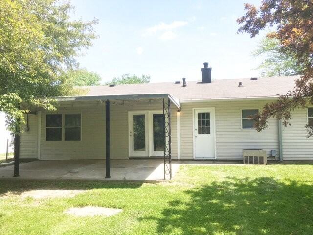 3702 N Mitchner Ave - Photo 2 of 11