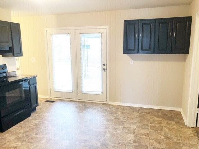 3702 N Mitchner Ave - Photo 6 of 11