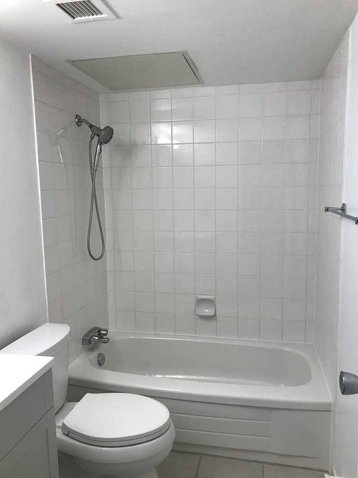 315 Southampton Dr Sw - Photo 2 of 13