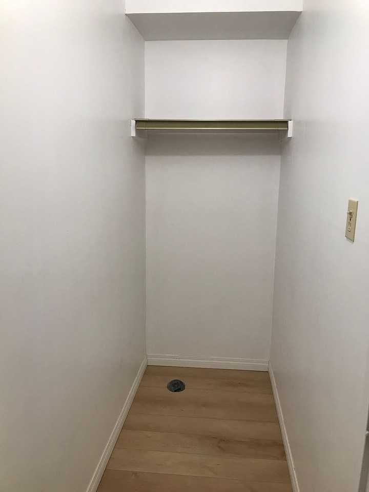 315 Southampton Dr Sw - Photo 7 of 13