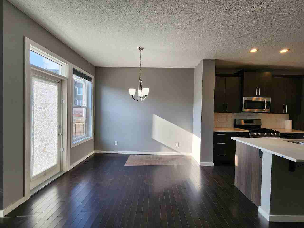 95 Legacy Close Southeast - Photo 5 of 31
