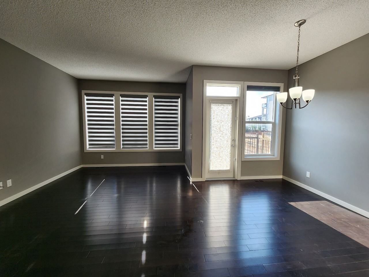 95 Legacy Close Southeast - Photo 6 of 31