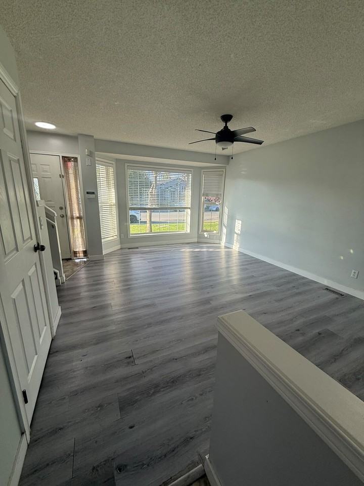 5335 Martin Crossing Dr Ne - Photo 6 of 41