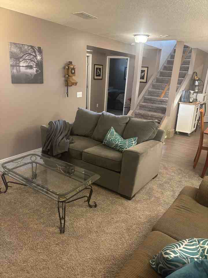 113 10 Ave Sw - Photo 3 of 26