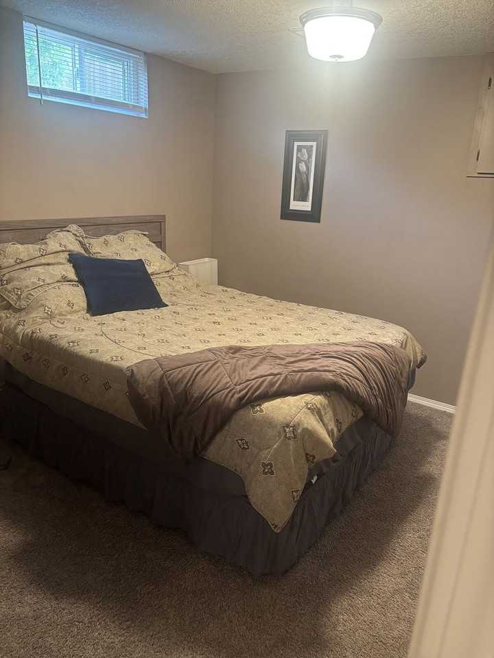 113 10 Ave Sw - Photo 4 of 26