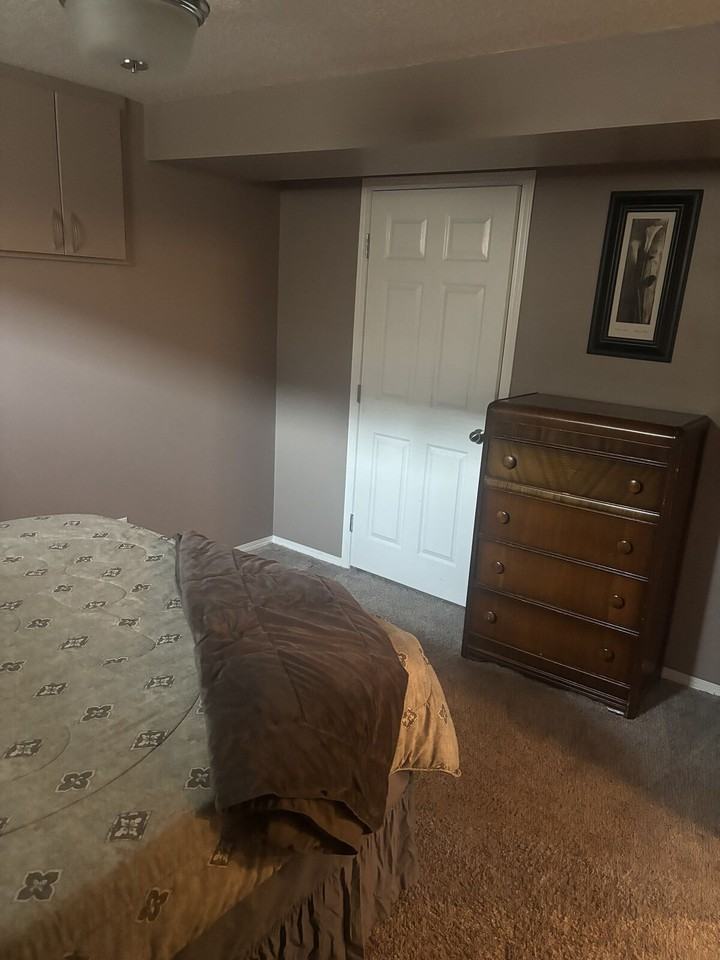 113 10 Ave Sw - Photo 5 of 26