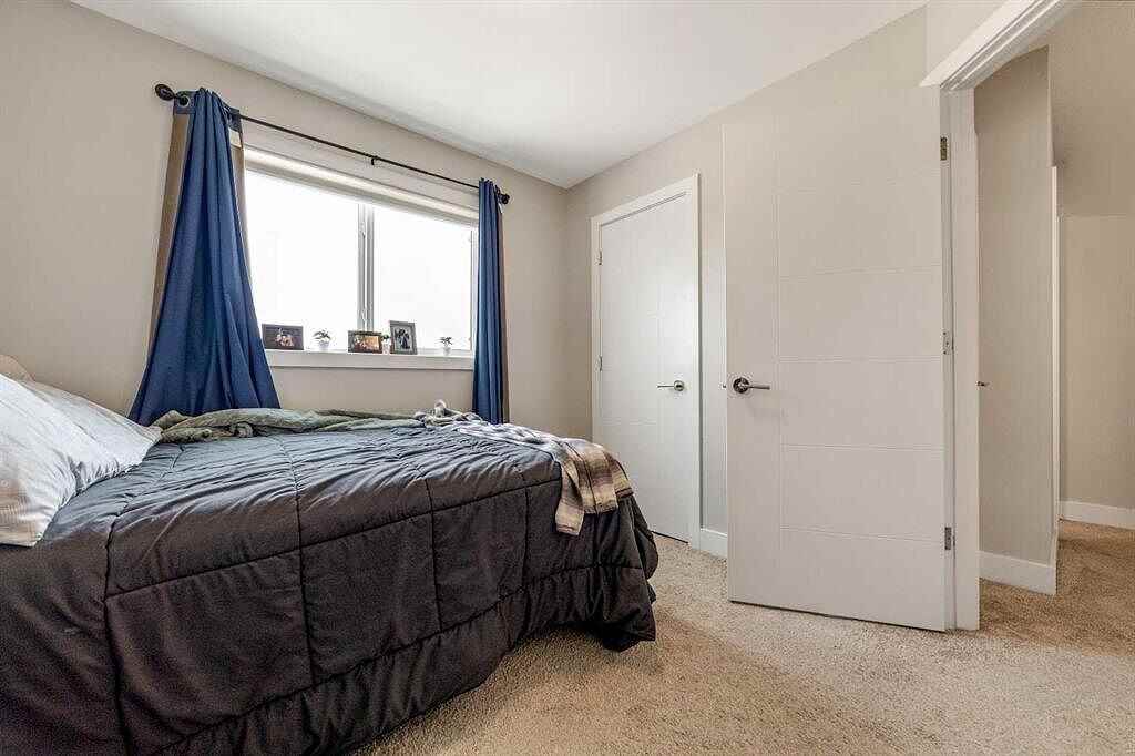 824 Coalbrook Close W - Photo 2 of 15