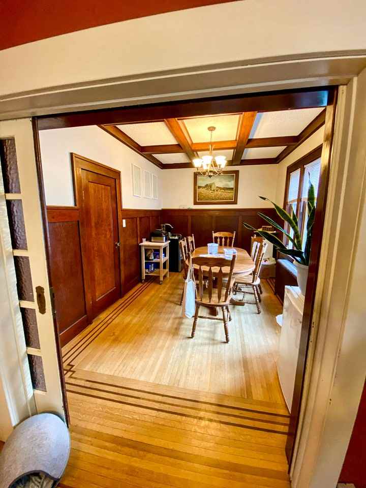 332 22nd St - Photo 4 of 16