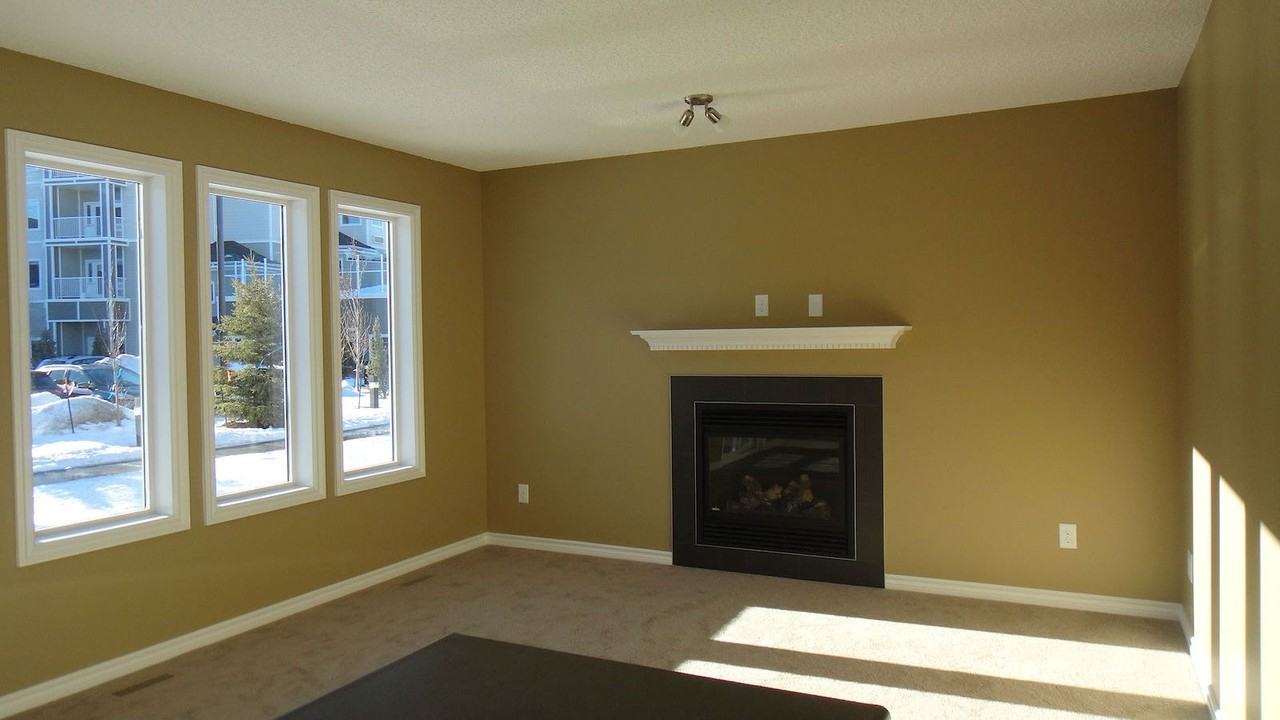 9350 211 St Nw - Photo 2 of 25