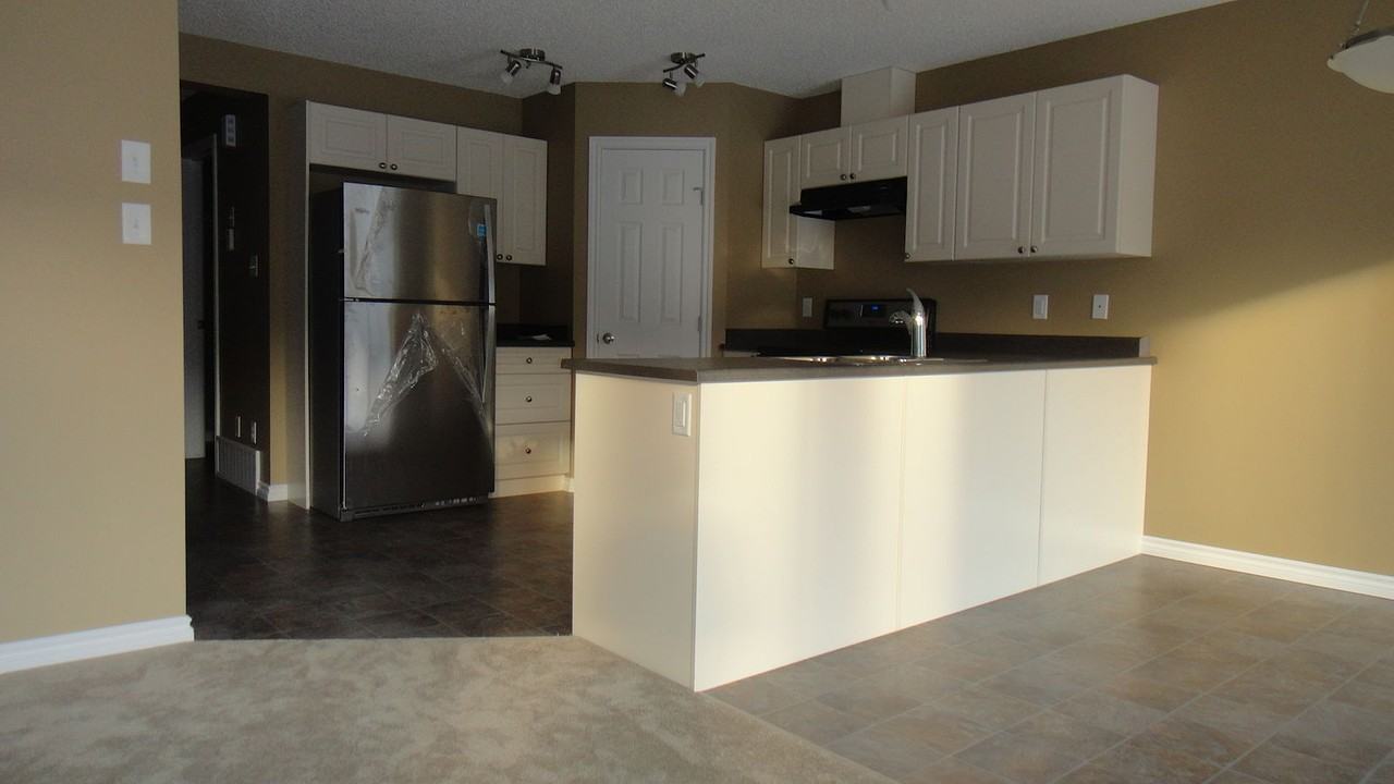 9350 211 St Nw - Photo 5 of 25