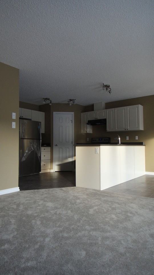 9350 211 St Nw - Photo 6 of 25