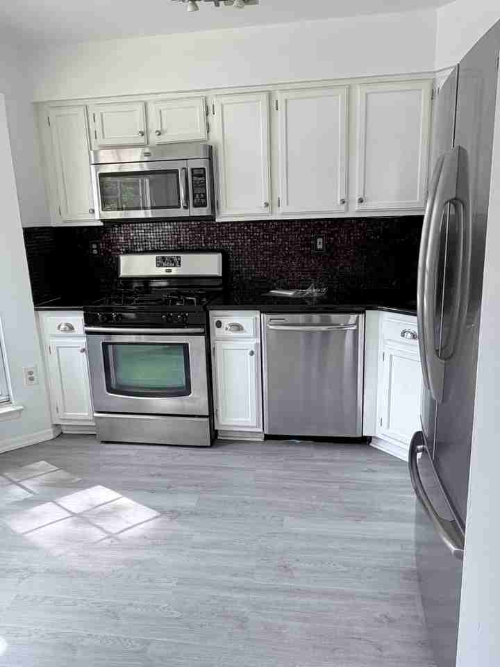 21 Balboa Ln #21 - Photo 3 of 13