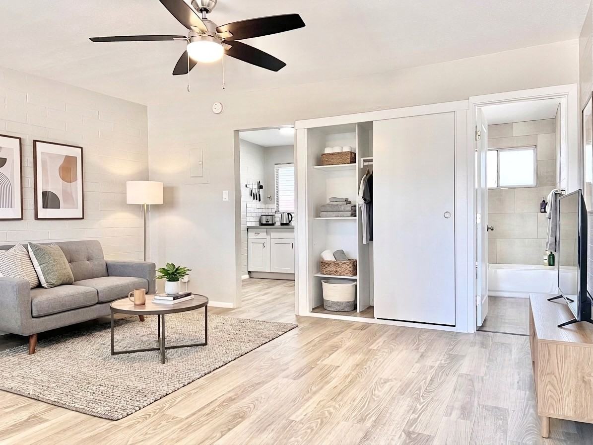4020 N Parkway Ave #19 - Photo 3 of 23