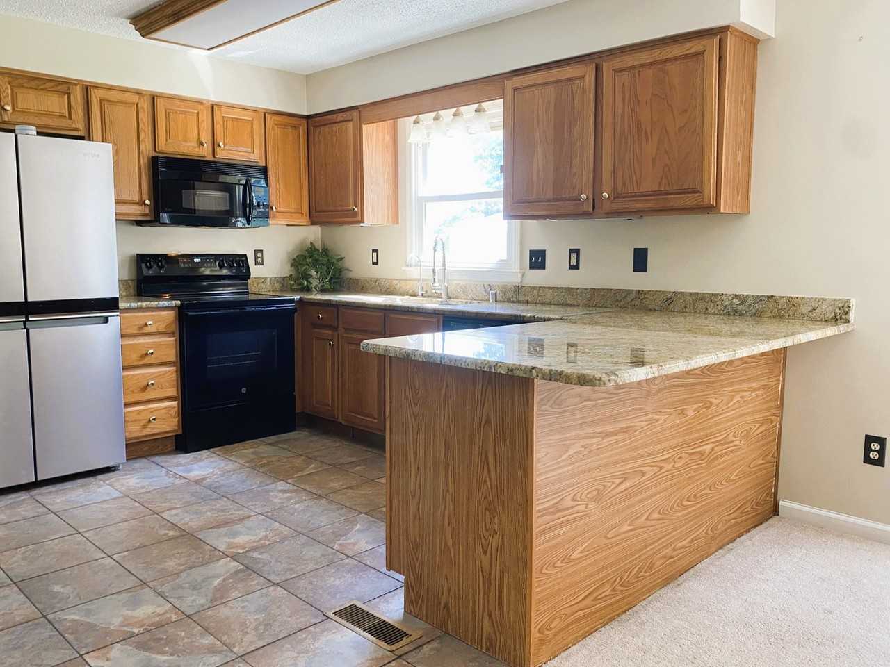 3558 Winthrop Dr #NA - Photo 4 of 20