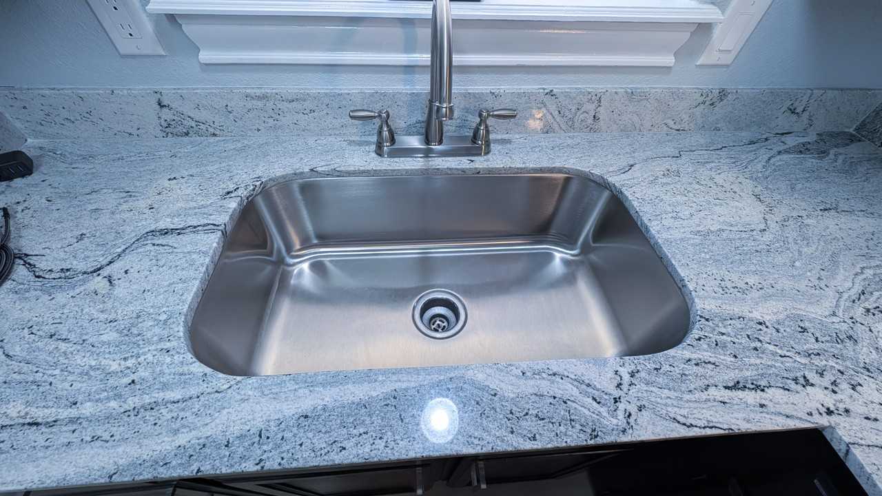 1708 Chacon St #103 - Photo 4 of 17
