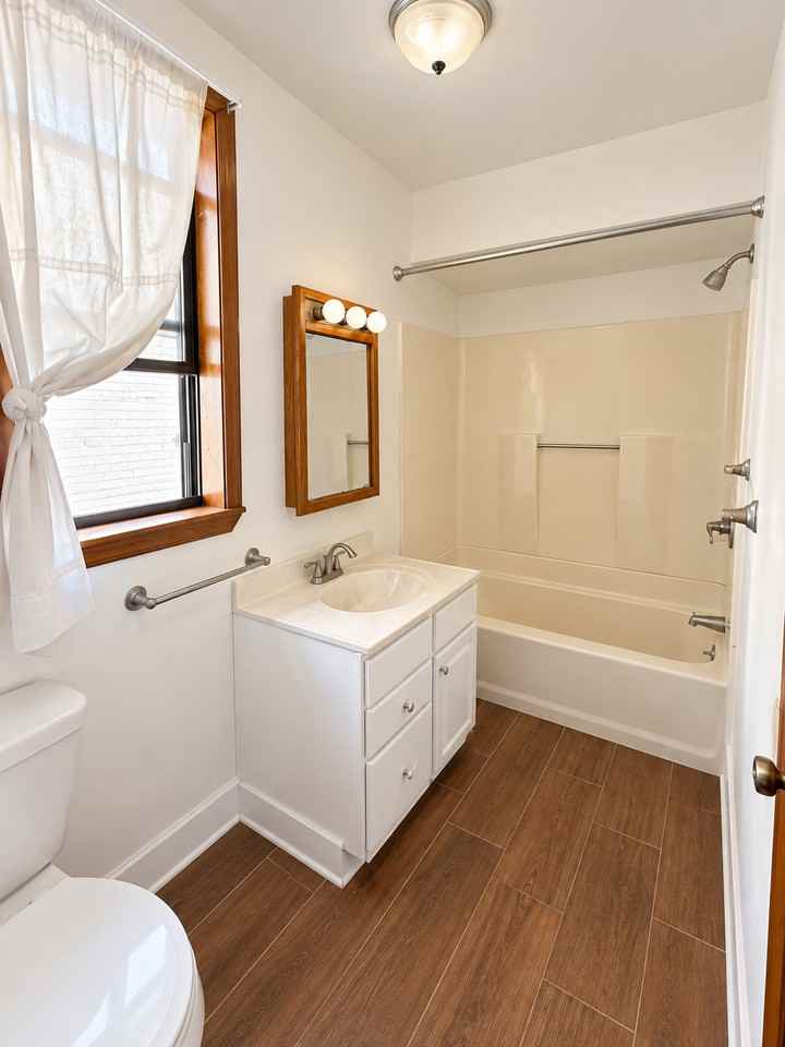 301 1/2 S Winebiddle St #2 - Photo 7 of 10