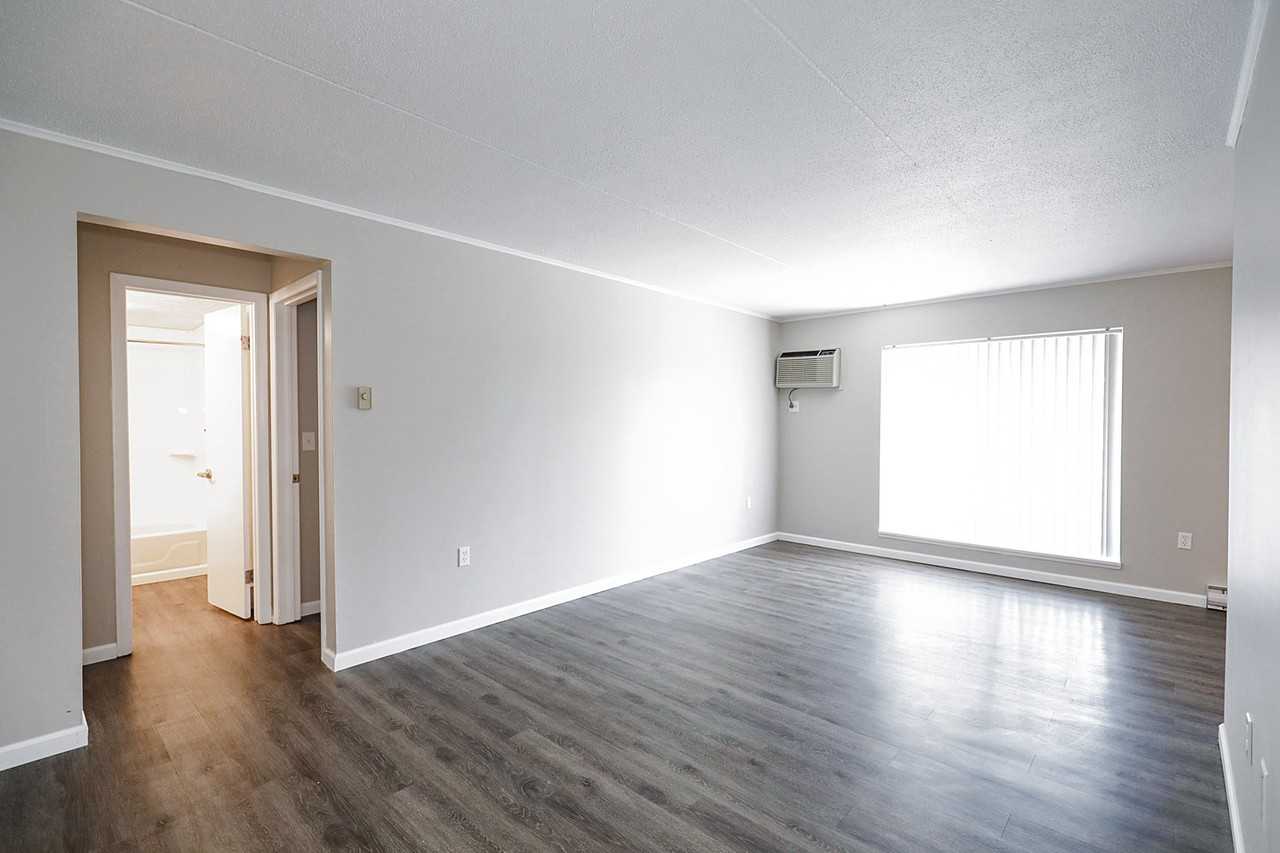 5 Dorchester Dr #PH4 - Photo 6 of 11