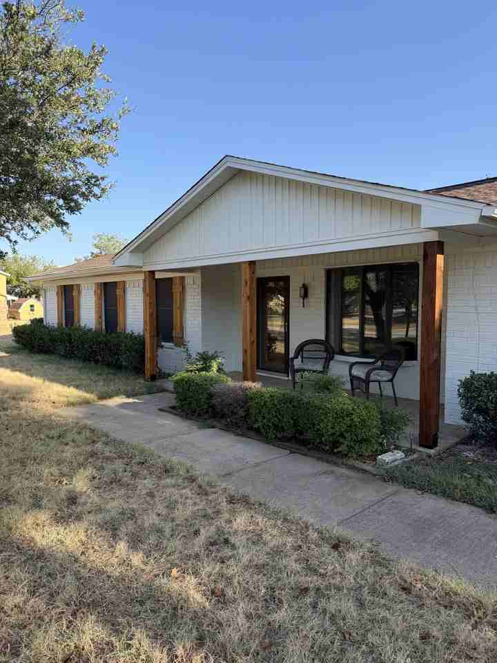 319 Allen Dr #NA - Photo 3 of 15