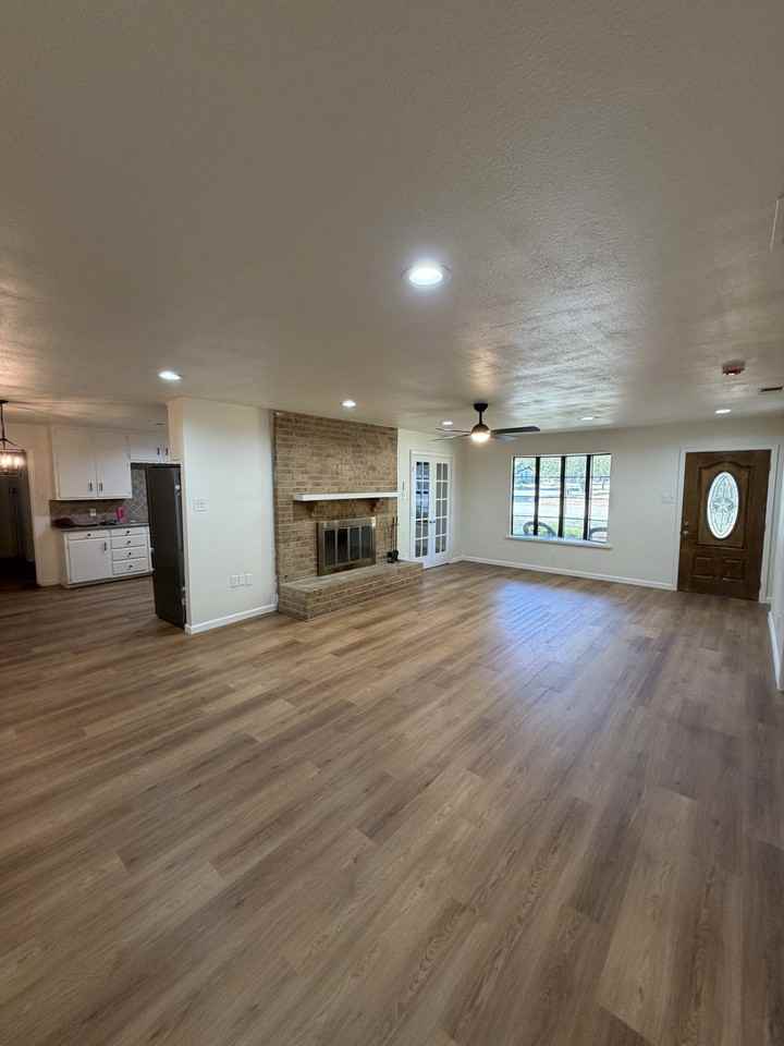 319 Allen Dr #NA - Photo 5 of 15